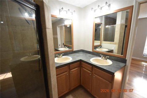 Villa ou maison à louer à Land O' Lakes, Floride: 2 chambres, 110.74 m2 № 2116988 - photo 24