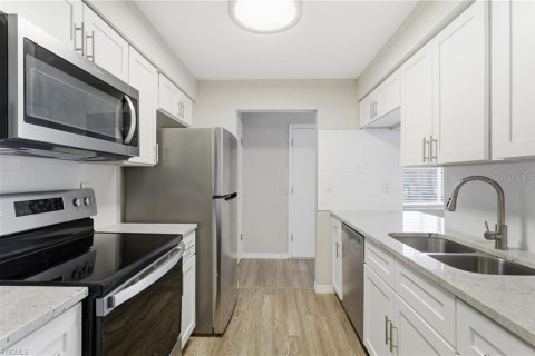 Copropriété à vendre à Punta Gorda, Floride: 2 chambres, 89.09 m2 № 2099026 - photo 3