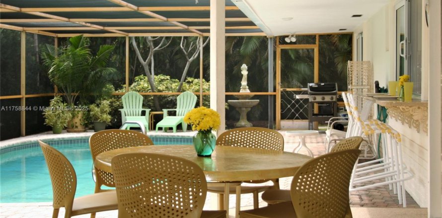 Дом в Форт-Лодердейл, Флорида 4 спальни, 226.68м2 № 2016010