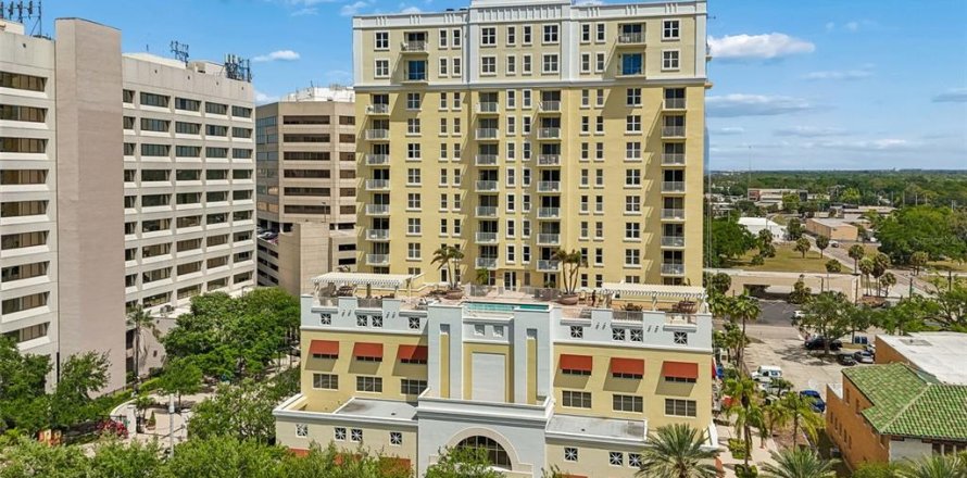 Condo in Clearwater, Florida, 2 bedrooms  № 2118092