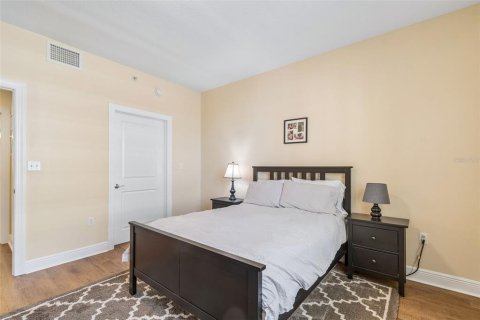 Condo in Clearwater, Florida, 2 bedrooms  № 2118092 - photo 22