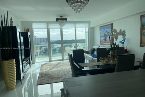 Condominio en venta en Sunny Isles Beach, Florida, 3 dormitorios, 157 m2 № 2013131 - foto 6