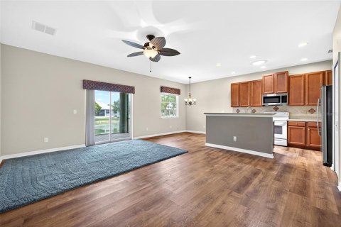 Villa ou maison à vendre à Punta Gorda, Floride: 3 chambres, 144.93 m2 № 2101356 - photo 6
