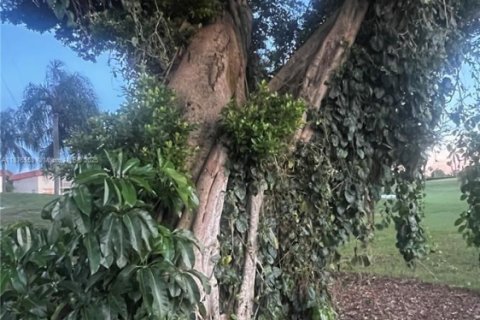 Copropriété à vendre à Pembroke Pines, Floride: 2 chambres, 108.7 m2 № 2019836 - photo 23