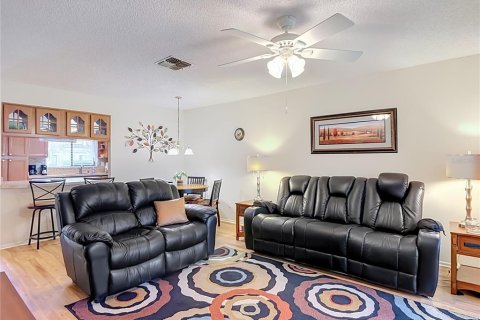 Condo in Clearwater, Florida, 2 bedrooms  № 2384475 - photo 22