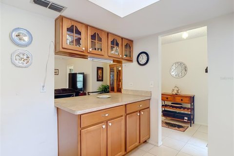 Condo in Clearwater, Florida, 2 bedrooms  № 2384475 - photo 14