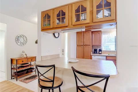 Condo in Clearwater, Florida, 2 bedrooms  № 2384475 - photo 17