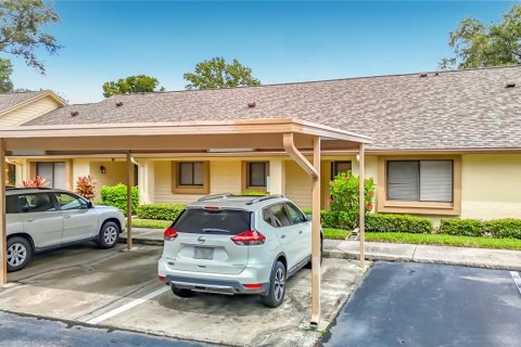 Condo in Clearwater, Florida, 2 bedrooms  № 2384475 - photo 2