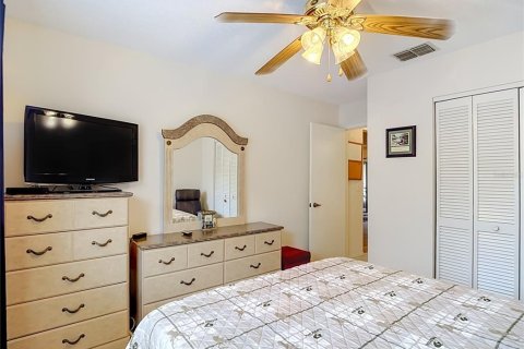 Condo in Clearwater, Florida, 2 bedrooms  № 2384475 - photo 28