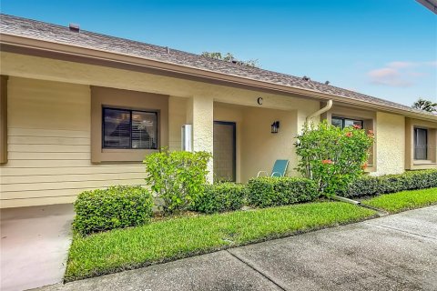 Condo in Clearwater, Florida, 2 bedrooms  № 2384475 - photo 6
