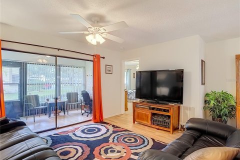 Condo in Clearwater, Florida, 2 bedrooms  № 2384475 - photo 24