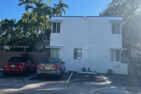 Villa ou maison à louer à Fort Lauderdale, Floride: 2 chambres, 61.32 m2 № 1999571 - photo 22