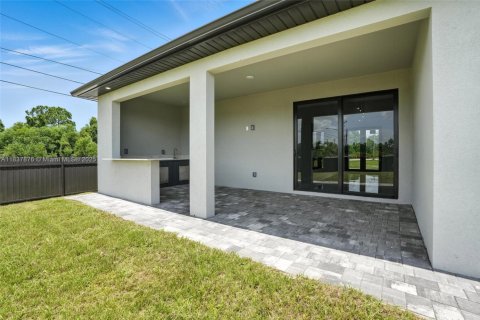 Casa en venta en Cape Coral, Florida, 3 dormitorios, 166.57 m2 № 1823575 - foto 26