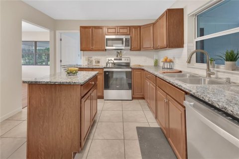 Villa ou maison à vendre à DeLand, Floride: 3 chambres, 150.13 m2 № 2309900 - photo 2