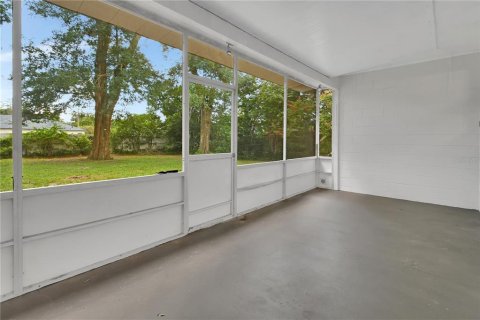 Villa ou maison à vendre à DeLand, Floride: 3 chambres, 150.13 m2 № 2309900 - photo 25