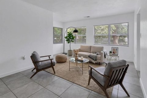 Villa ou maison à vendre à DeLand, Floride: 3 chambres, 150.13 m2 № 2309900 - photo 10