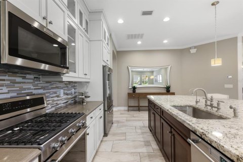 House in Lakewood Ranch, Florida 3 bedrooms, 340.49 sq.m. № 1205089 - photo 19