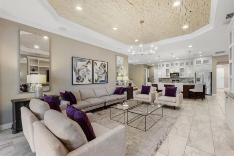 House in Lakewood Ranch, Florida 3 bedrooms, 340.49 sq.m. № 1205089 - photo 27