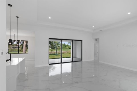 Villa ou maison à louer à Rotonda, Floride: 3 chambres, 160.44 m2 № 1771351 - photo 6