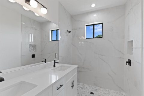 Villa ou maison à louer à Rotonda, Floride: 3 chambres, 160.44 m2 № 1771351 - photo 13