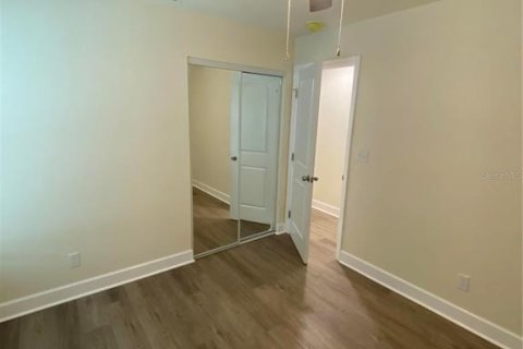 Villa ou maison à louer à Palm Harbor, Floride: 4 chambres, 139.35 m2 № 2433498 - photo 10