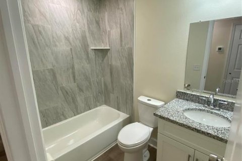 Villa ou maison à louer à Palm Harbor, Floride: 4 chambres, 139.35 m2 № 2433498 - photo 13