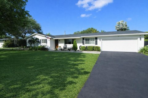 House in Homestead, Florida 3 bedrooms, 160.07 sq.m. № 2064396