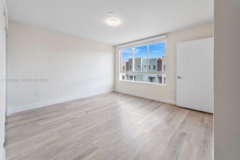 Appartement à louer à Miami, Floride: 2 chambres, 119.1 m2 № 2029645 - photo 7