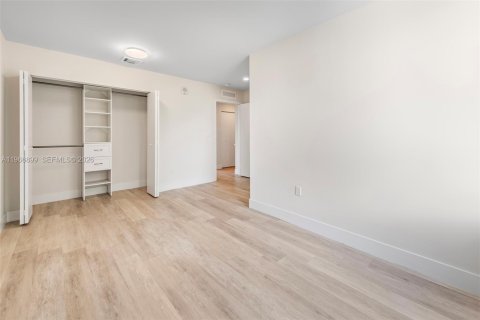 Appartement à louer à Miami, Floride: 2 chambres, 119.1 m2 № 2029645 - photo 9