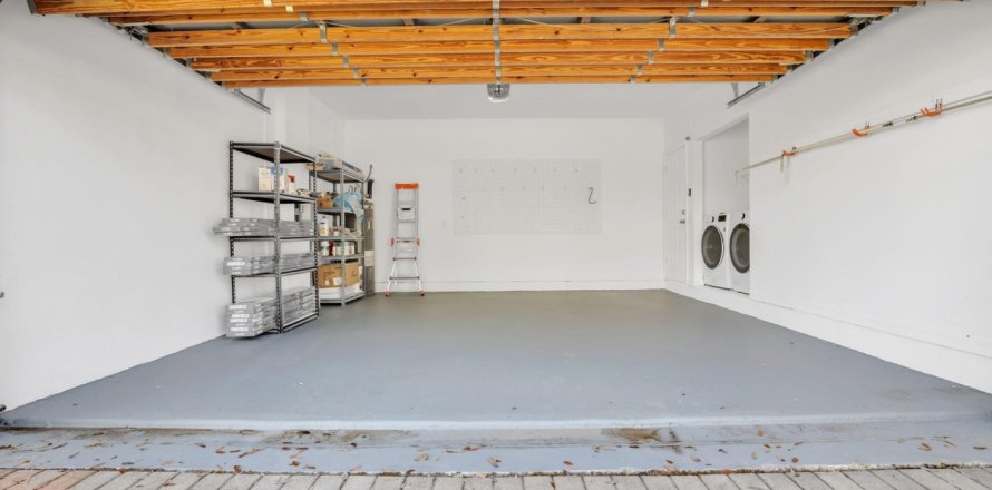 Casa en Hollywood, Florida 3 dormitorios, 193.98 m2 № 1009473