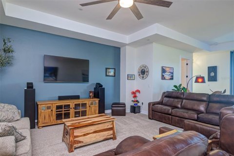 House in Alva, Florida 4 bedrooms, 303.42 sq.m. № 1513961 - photo 29