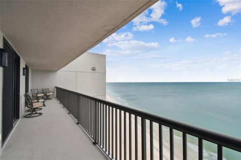 Condominio en venta en Clearwater, Florida, 4 dormitorios, 328.13 m2 № 1818991 - foto 3