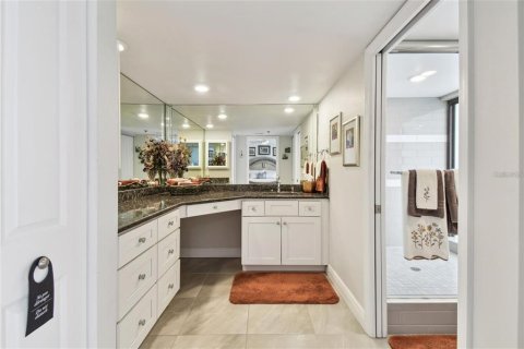 Condominio en venta en Clearwater, Florida, 4 dormitorios, 328.13 m2 № 1818991 - foto 24