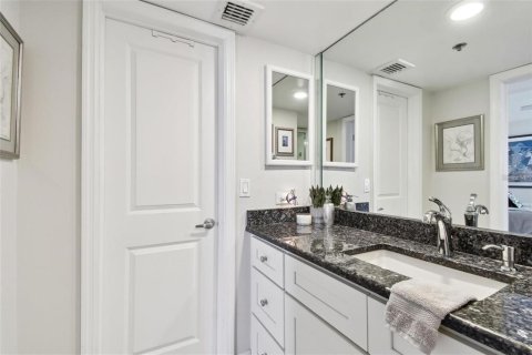 Condominio en venta en Clearwater, Florida, 4 dormitorios, 328.13 m2 № 1818991 - foto 21