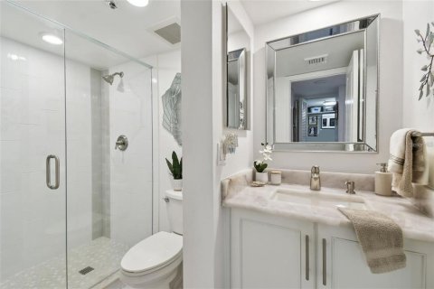 Condominio en venta en Clearwater, Florida, 4 dormitorios, 328.13 m2 № 1818991 - foto 15