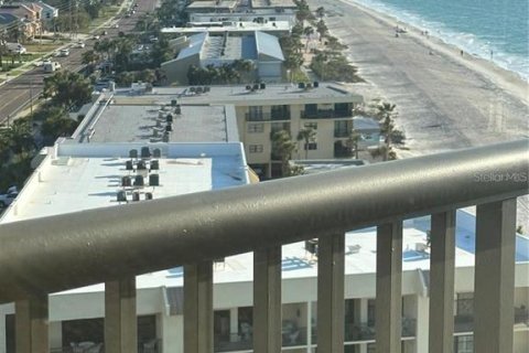 Condominio en venta en Clearwater, Florida, 4 dormitorios, 328.13 m2 № 1818991 - foto 2