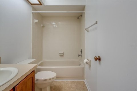 House in Palm Harbor, Florida 3 bedrooms, 129.13 sq.m. № 1798122 - photo 29