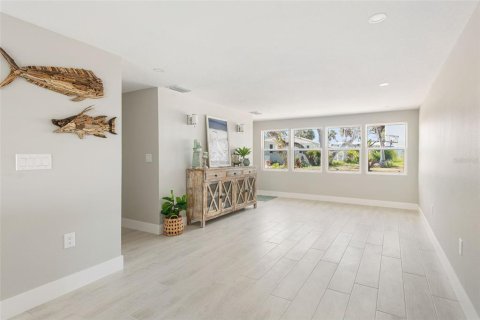 Casa en venta en Englewood, Florida, 4 dormitorios, 206.8 m2 № 2126815 - foto 24