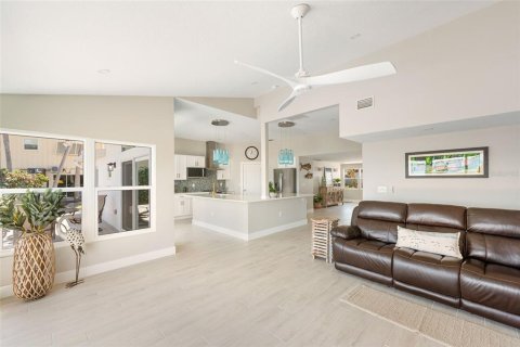 Casa en venta en Englewood, Florida, 4 dormitorios, 206.8 m2 № 2126815 - foto 28