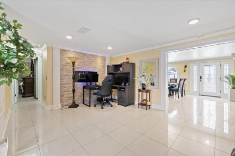 House in Tampa, Florida 4 bedrooms, 190.54 sq.m. № 2228219 - photo 12