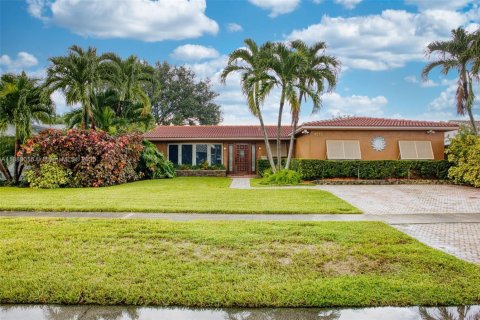 Villa ou maison à vendre à Hollywood, Floride: 3 chambres, 226.68 m2 № 1931612 - photo 3