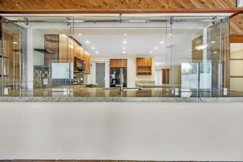 Villa ou maison à vendre à Hollywood, Floride: 3 chambres, 226.68 m2 № 1931612 - photo 15