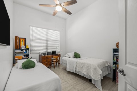 House in Port St. Lucie, Florida 5 bedrooms, 226.4 sq.m. № 2249807 - photo 15