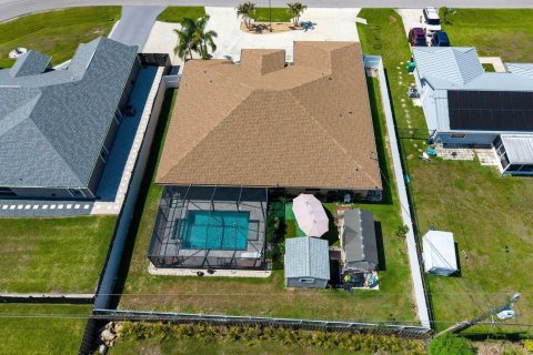 House in Port St. Lucie, Florida 5 bedrooms, 226.4 sq.m. № 2249807 - photo 16
