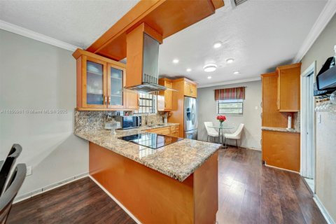 Villa ou maison à vendre à Miami Gardens, Floride: 3 chambres, 159.23 m2 № 1855018 - photo 11