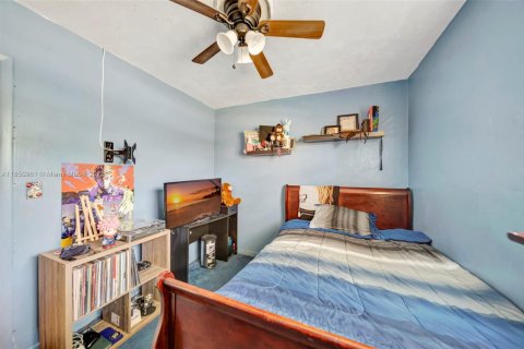 Villa ou maison à vendre à Miami Gardens, Floride: 3 chambres, 159.23 m2 № 1855018 - photo 23