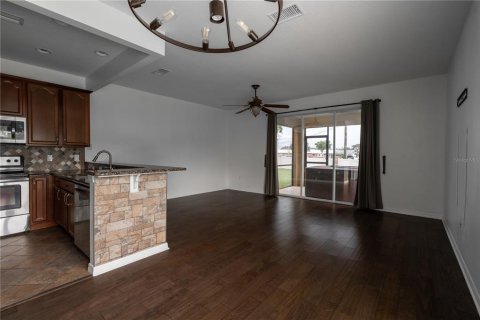 Touwnhouse à vendre à Pinellas Park, Floride: 3 chambres, 139.35 m2 № 1771083 - photo 2