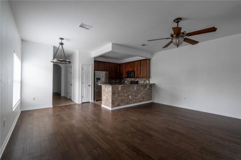 Touwnhouse à vendre à Pinellas Park, Floride: 3 chambres, 139.35 m2 № 1771083 - photo 4