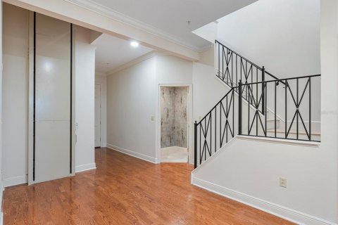Townhouse in Orlando, Florida 3 bedrooms, 239.32 sq.m. № 1855983 - photo 3