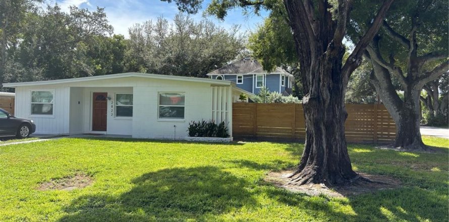 Villa ou maison à Tampa, Floride 3 chambres, 121.24 m2 № 2399301